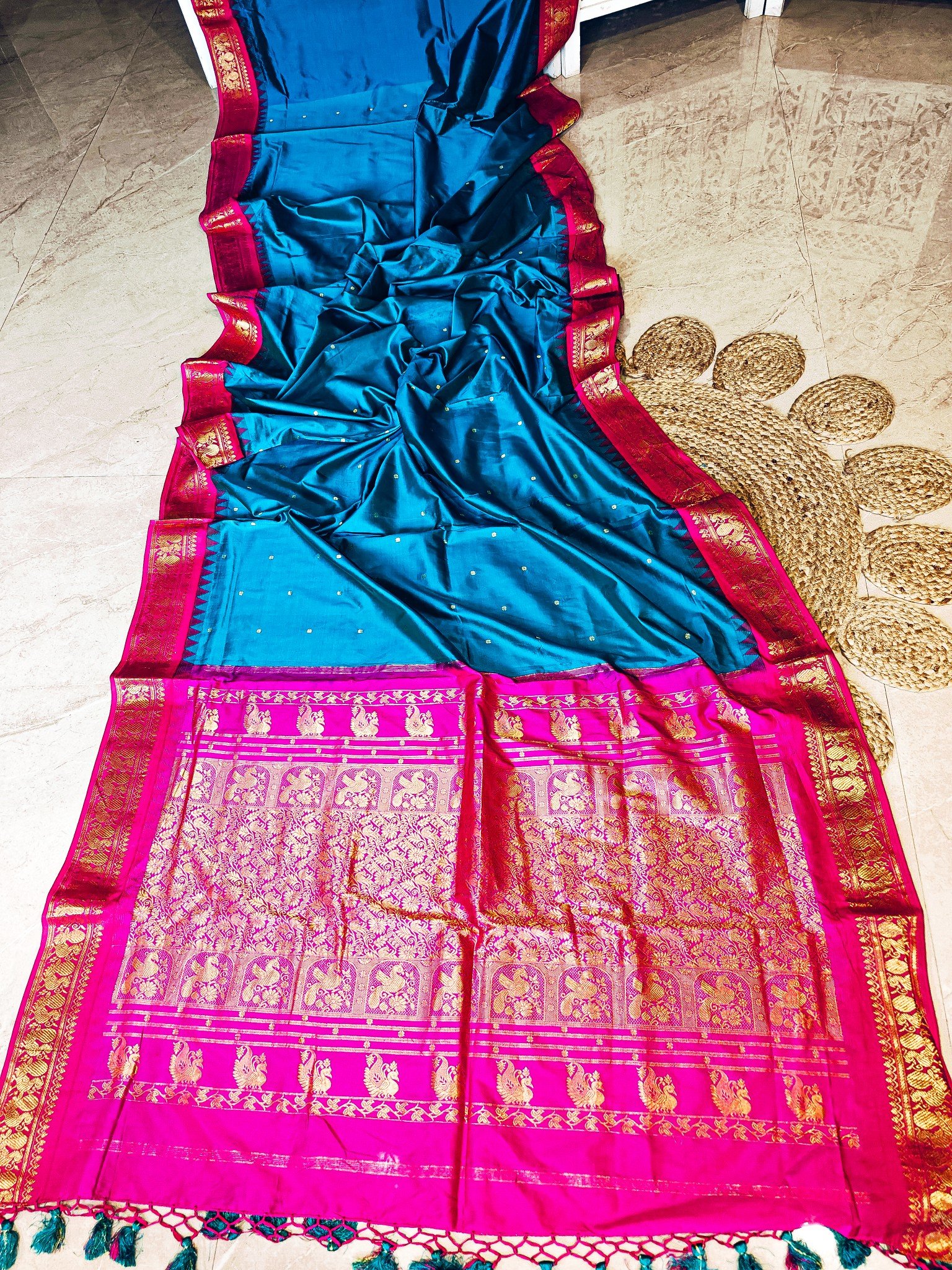 100% authentic silk electric blue kanjivaram 100% authentic silk electric blue kanjivaram