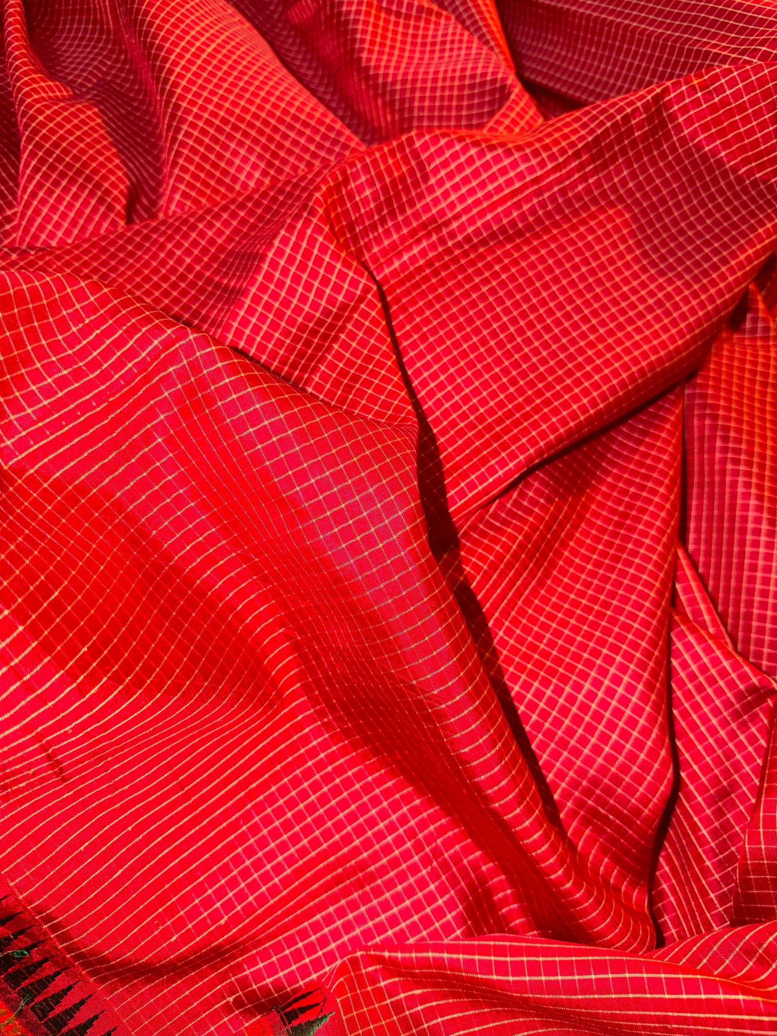 handloom silk narayanpet saree emerald green & rose red handloom silk narayanpet saree emerald green & rose red